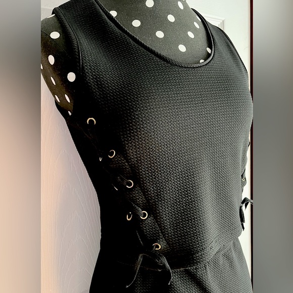 NWOT crop top and midi skirt set - Picture 4 of 11